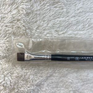 Anastasia Beverly Hills Brush 20